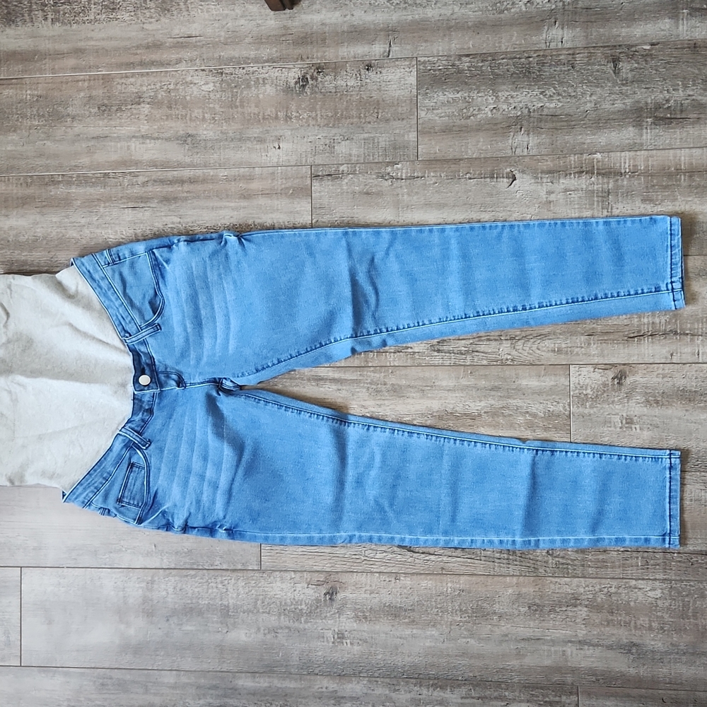 Maternity jeans, sz M, NWOT
